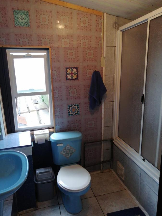 "Mi Hostal Tu Casa" Hostal Familiar Solo Empresas, Turistas Y Viajeros Espacio Para Bicicletas Y Motos Puerto Montt Kültér fotó